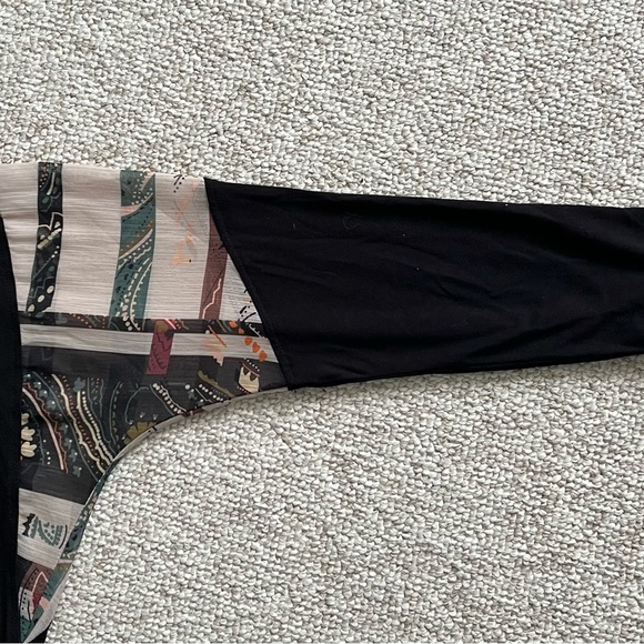 Anthropologie "TINY" Brand Black Blouse Shirt Tie Front Women’s Small Oversized - Picture 8 of 13